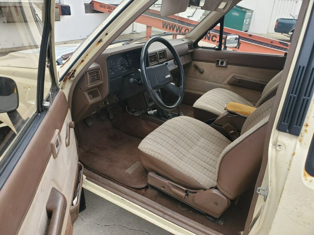 1985 Toyota Tacoma XTRACAB RN66 SR5 - photo 8