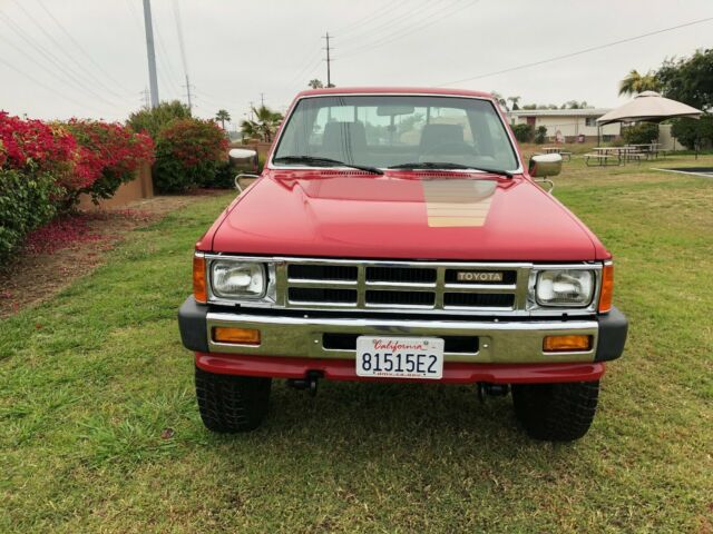 1985 Toyota Pickup SR5 - photo 2