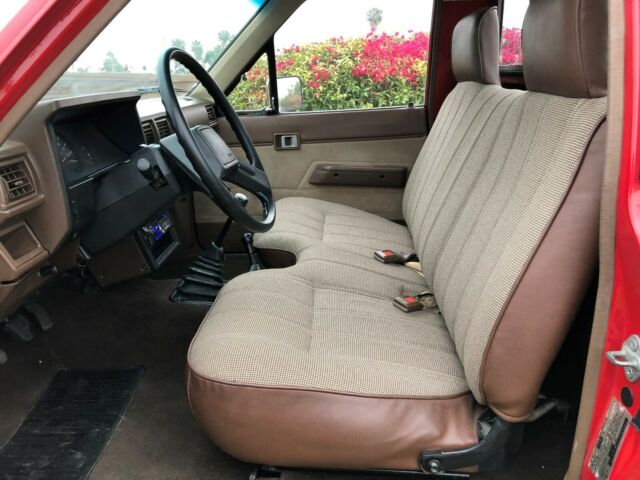 1985 Toyota Pickup SR5 - photo 9