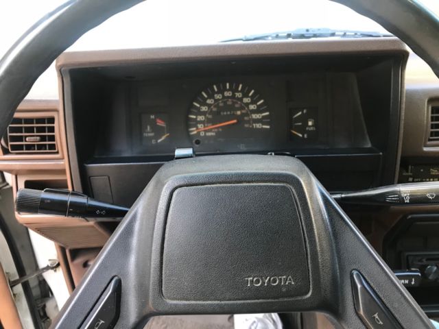 1992 Toyota Hilux - photo 9