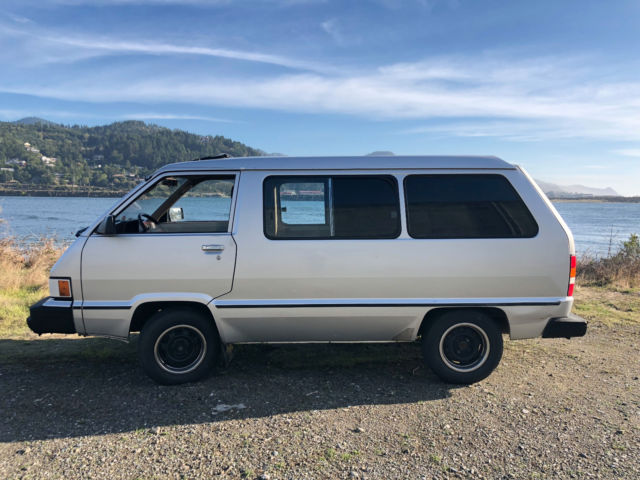 1985 Toyota Van Wagon EFI - photo 2