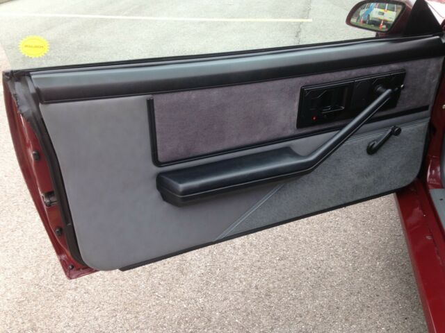 1985 Pontiac Trans Am - photo 11
