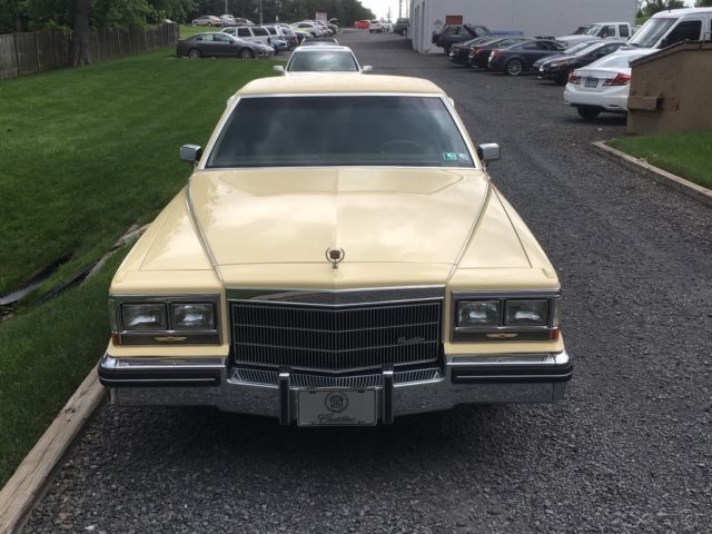 1985 Cadillac Fleetwood - photo 4