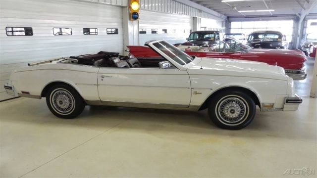 1985 Buick Riviera - photo 2
