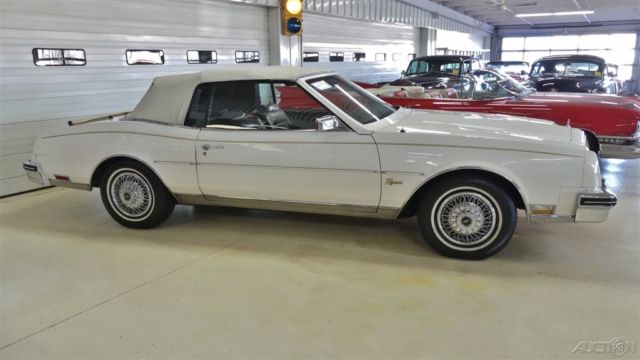 1985 Buick Riviera - photo 3