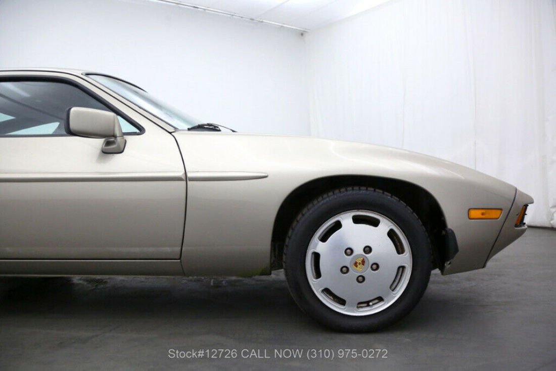 1985 Porsche 928 - photo 10