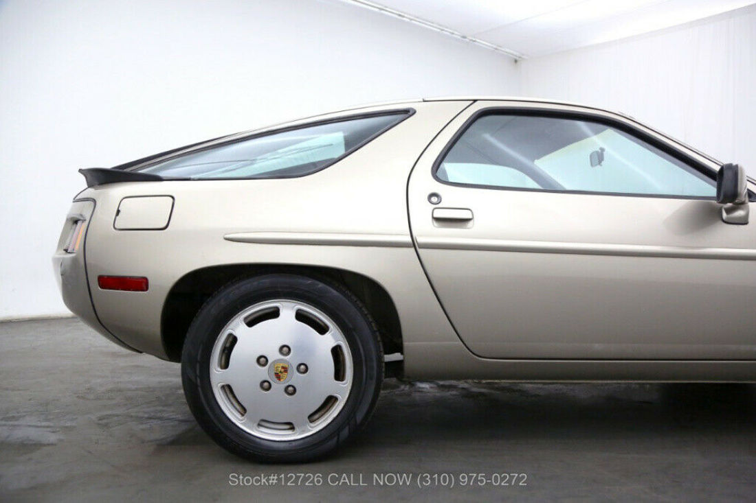 1985 Porsche 928 - photo 11