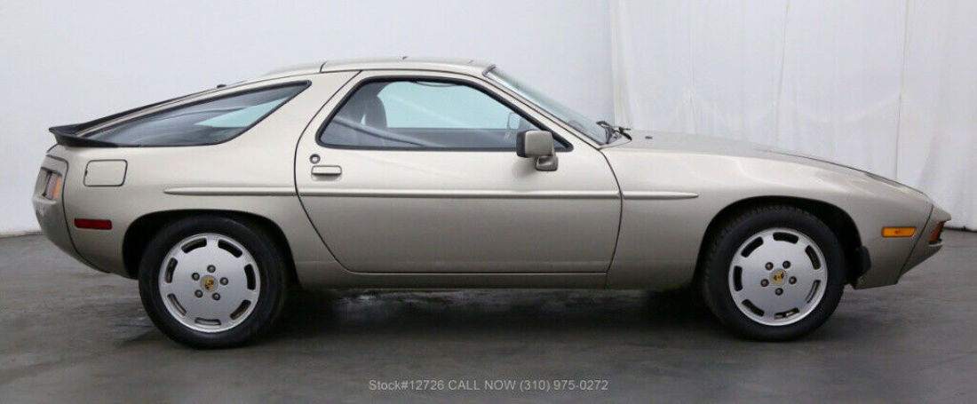 1985 Porsche 928 - photo 4