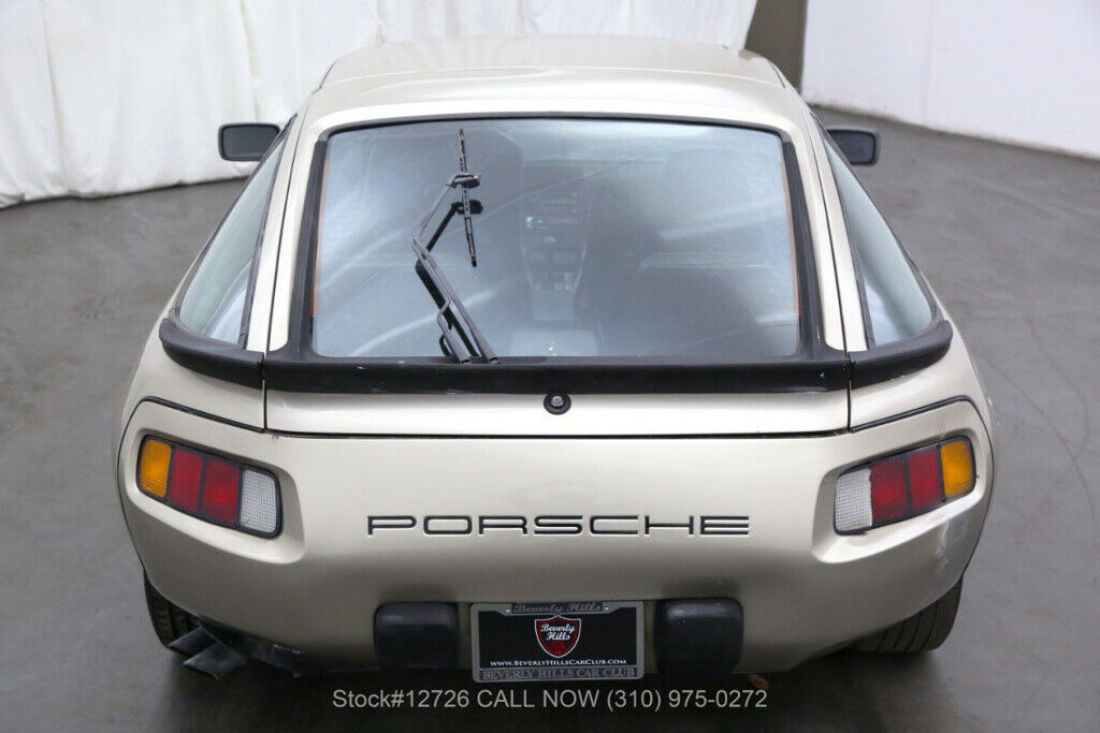 1985 Porsche 928 - photo 6