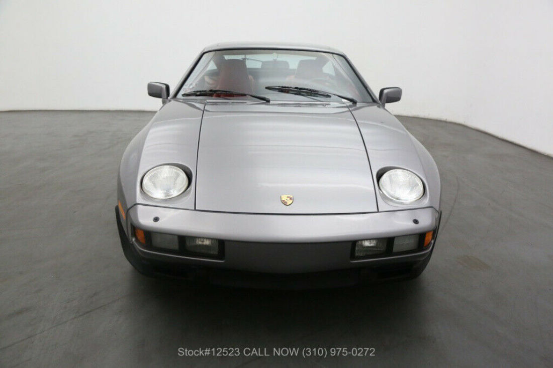 1985 Porsche 928 - photo 2