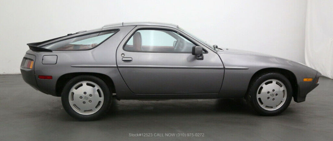 1985 Porsche 928 - photo 4