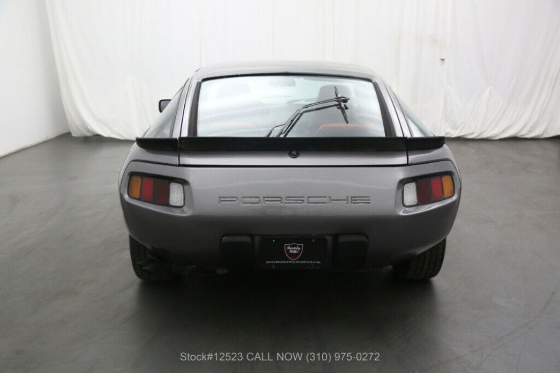 1985 Porsche 928 - photo 6