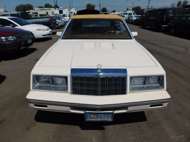 1985 Chrysler LeBaron - photo 2