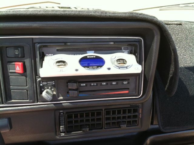 1985 Volkswagen Cabrio - photo 12