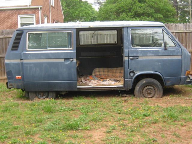 1985 VOLKSWAGEN VANAGON CLEAR TITLE COUNTRY OF ASSEMBLY: GERMANY LOCAL PICKUP 1985 Volkswagen Bus/Vanagon