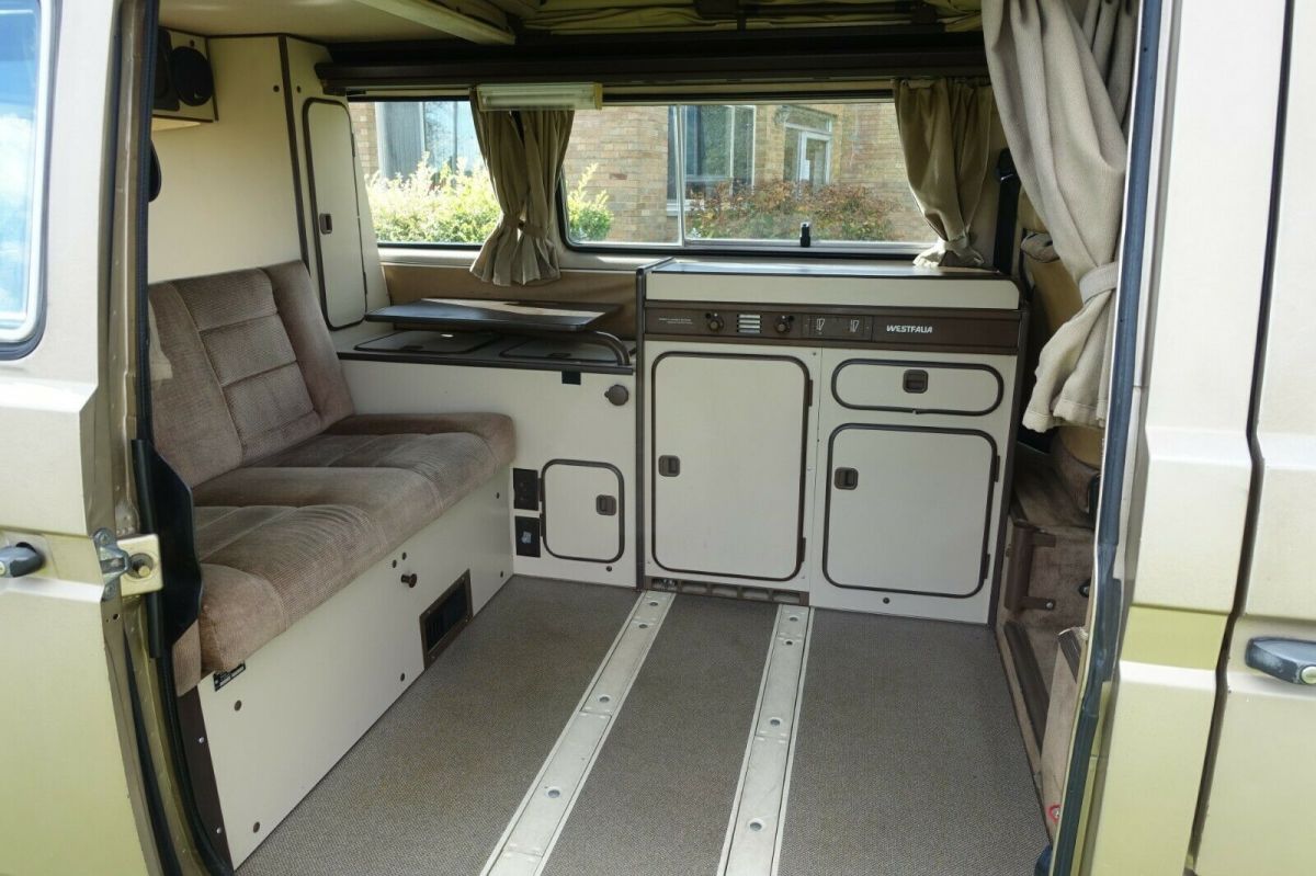 1985 Volkswagen Bus/Vanagon - photo 9