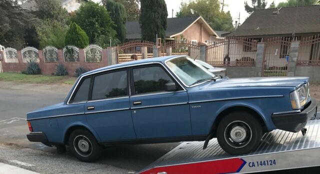 1985 Volvo 240 DL - photo 4