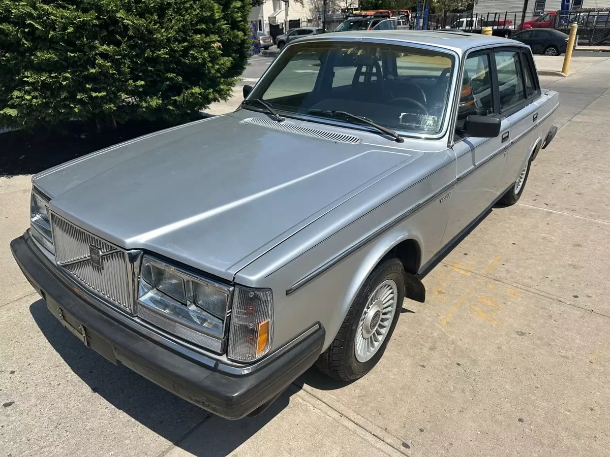 1985 Volvo 240