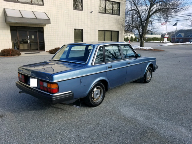 1985 Volvo 240 244 DL Automatic - photo 4