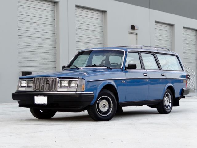 1985 VOLVO 245 DL WAGON (111,000 MILES) (MANUAL TRANSMISSION) (LIKE 1 OWNER) 1985 Volvo 240