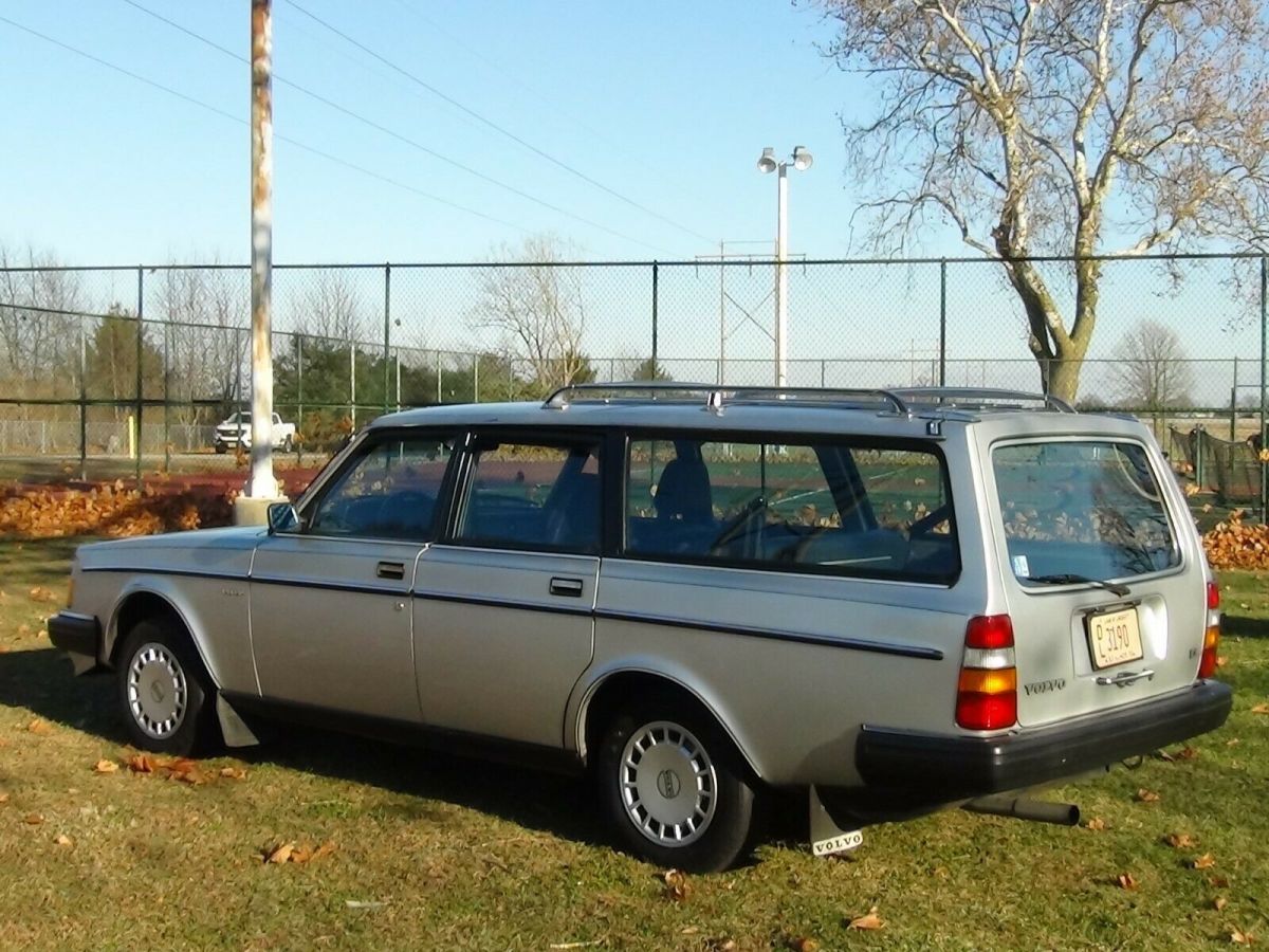 1985 Volvo 240 DL - photo 2