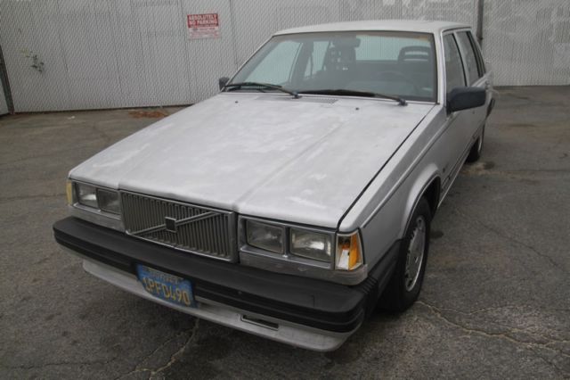 1985 Volvo 740 Automatic 4 Cylinder NO RESERVE 1985 Volvo 740