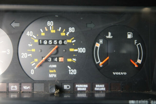 1985 Volvo GL - photo 12