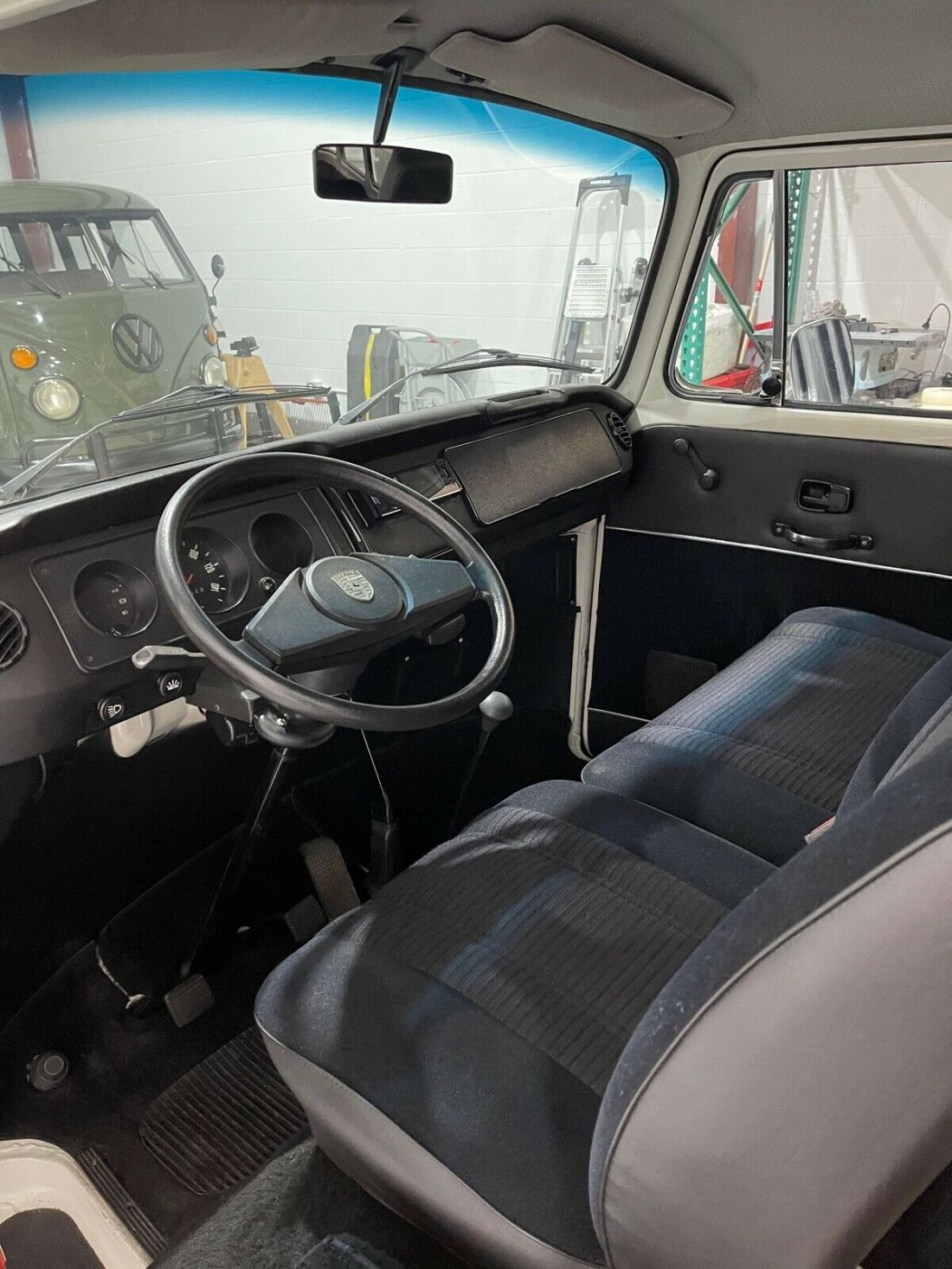 1985 Volkswagen Bus/Vanagon - photo 7