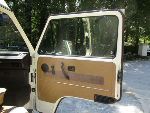 1985 Volkswagen Bus/Vanagon - photo 5