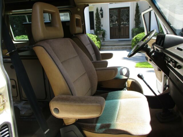 1985 Volkswagen Bus/Vanagon - photo 6