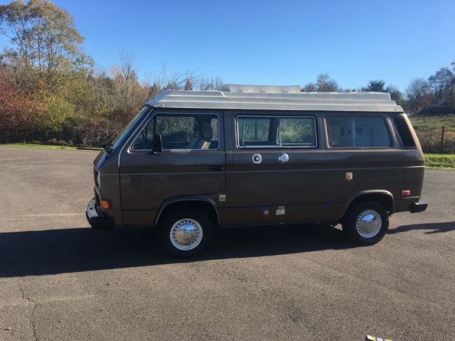 1985 VW. Vanagon POP-TOP Low Miles Runs Amazing RUST FREE WORLDWIDE NO RESERVE 1985 Volkswagen Bus/Vanagon Westfalia/Riviera