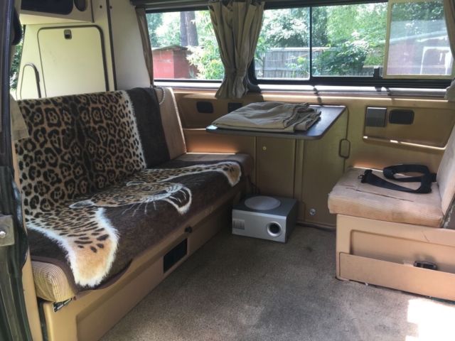 1980 Volkswagen Bus/Vanagon Wolfsburg edition Weekender - photo 2