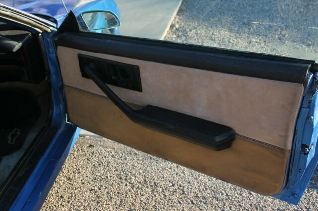 1985 Chevrolet Camaro Z28 - photo 12