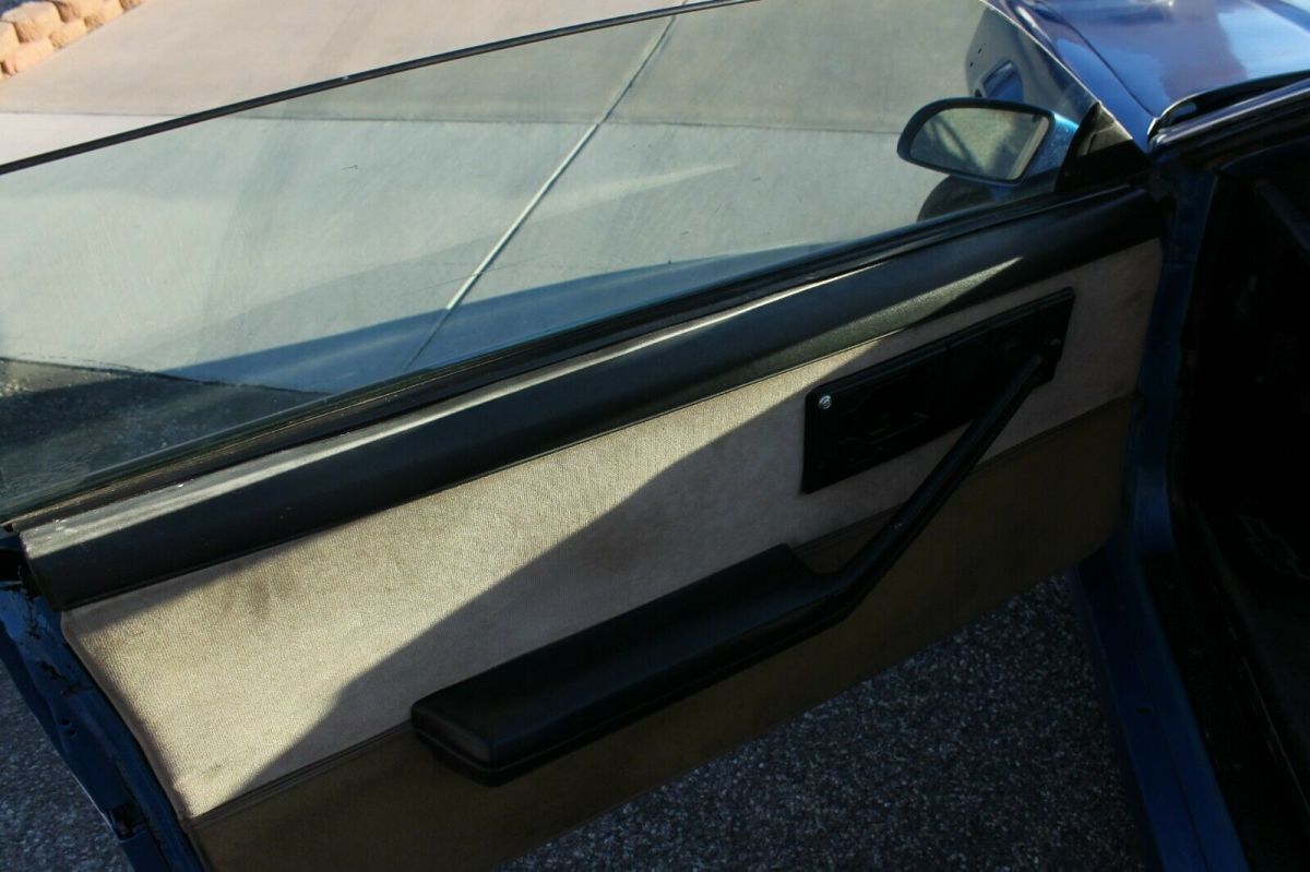 1985 Chevrolet Camaro Z28 - photo 13