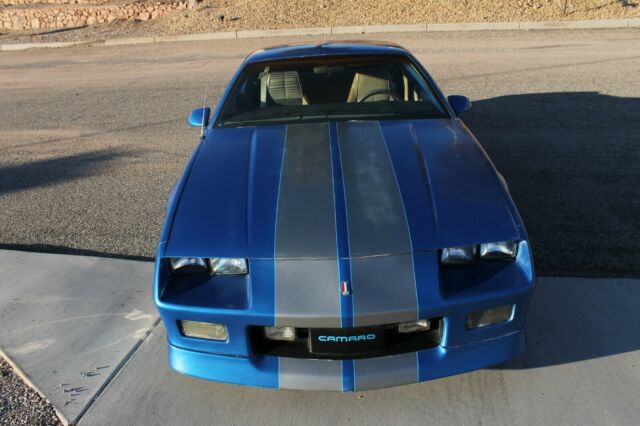 1985 Chevrolet Camaro Z28 - photo 2