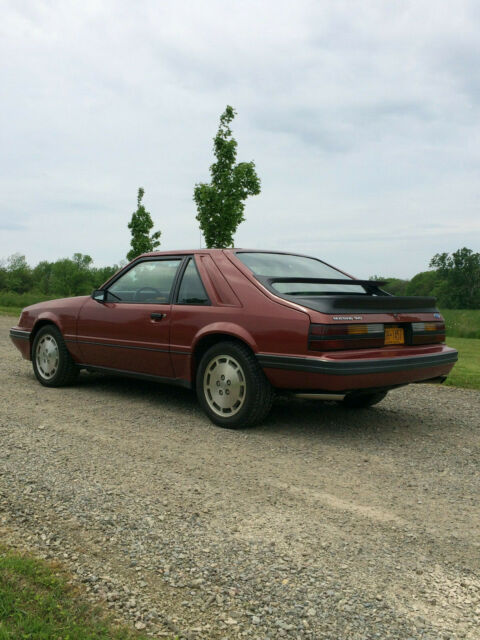 1985 Ford Mustang - photo 4