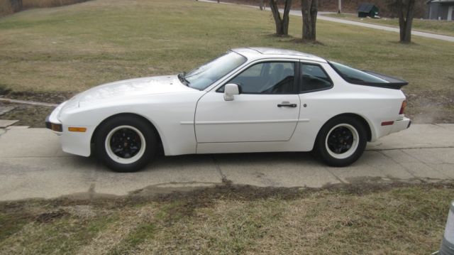 1985 Porsche 944 - photo 3