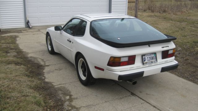 1985 Porsche 944 - photo 4