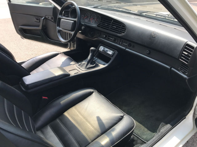 1985 Porsche 944 - photo 12
