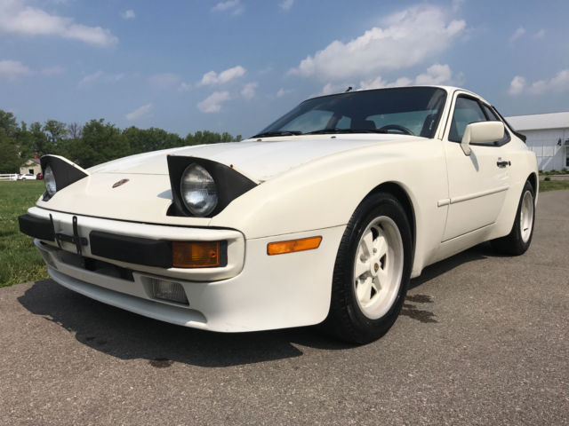 1985 Porsche 944 - photo 3