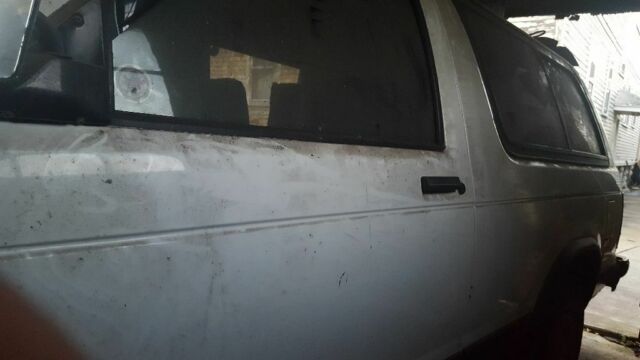 1985 Chevrolet S-10 LS - photo 3