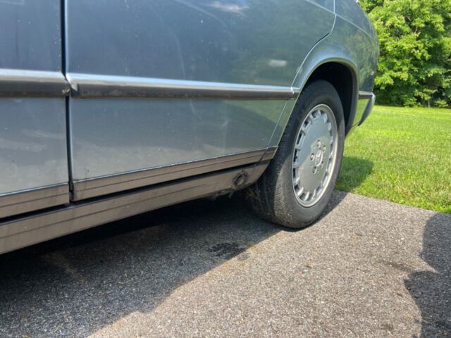 1986 Mercedes-Benz 190-Series - photo 10