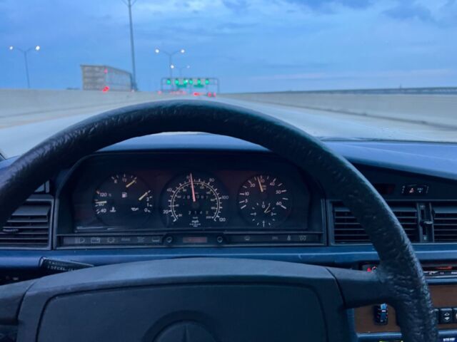 1986 Mercedes-Benz 190-Series - photo 6