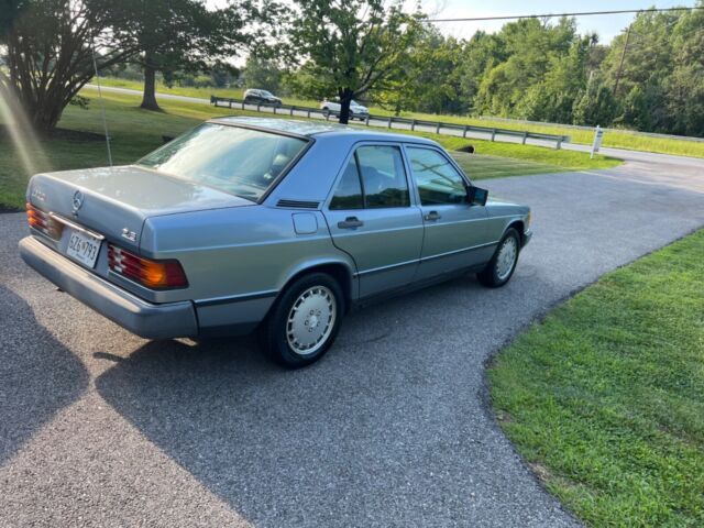 1986 Mercedes-Benz 190-Series - photo 7