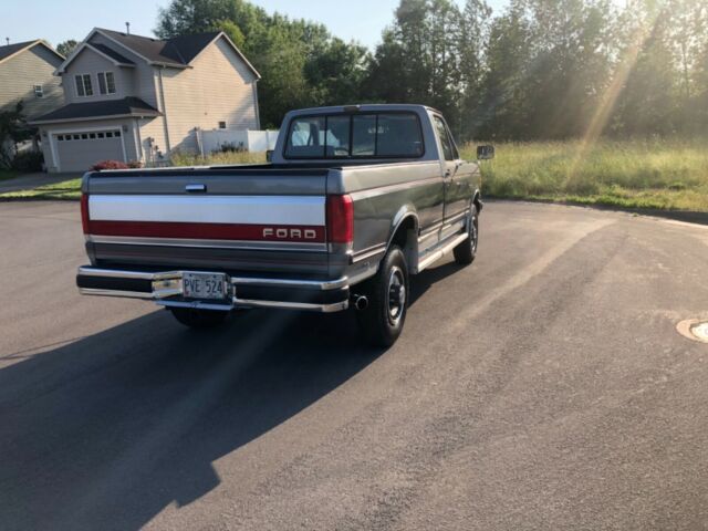 1989 Ford F-250 1989 Ford F-250 4x4 XLT Lariat Low miles 84.k - photo 12