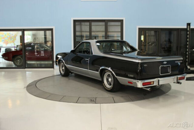 1986 Chevrolet El Camino 2dr Pickup SS - photo 3