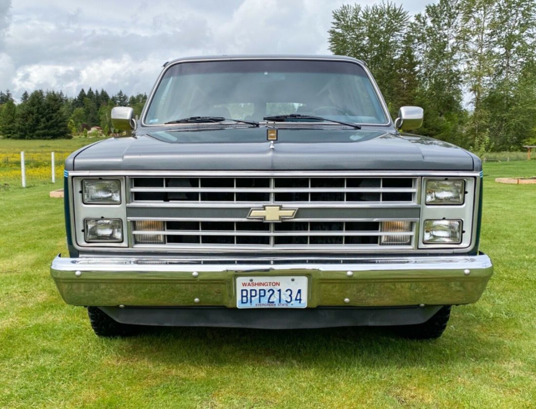 1986 Chevrolet Suburban - photo 8