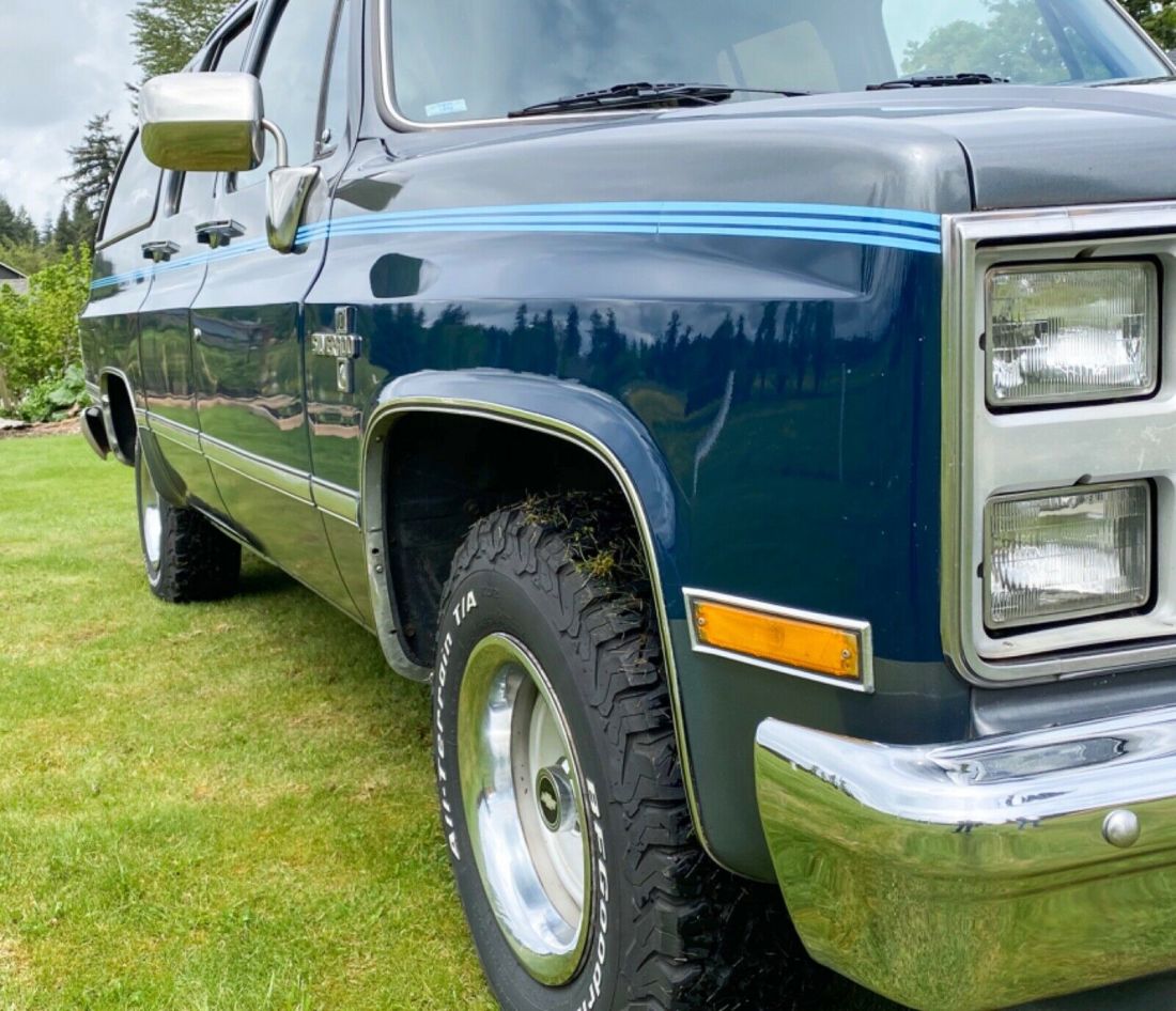 1986 Chevrolet Suburban - photo 9