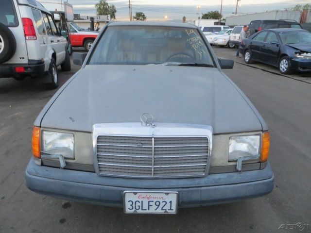 1986 Mercedes-Benz 300-Series 4 Dr - photo 8