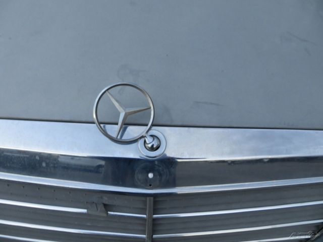 1986 Mercedes-Benz 300-Series 4 Dr - photo 9